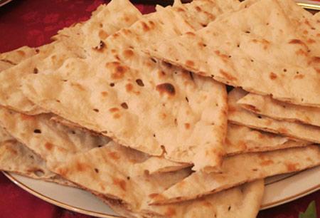 نان را در یخچال نگه داریم یا فریزر؟