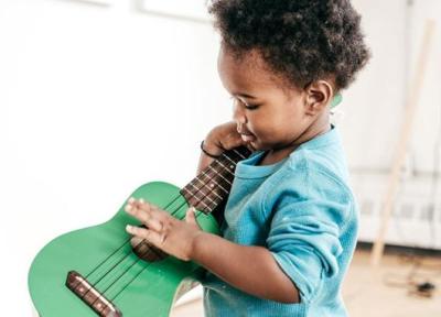 آیا موسیقی می تواند باعث باهوش تر شدن کودک شما گردد؟
